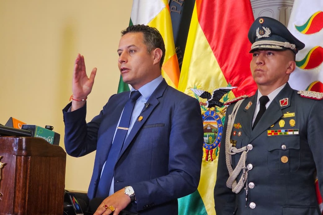 vice presidente Edman Lara denuncia a Cerimedo y la Primera Dama por seis presuntos delitos